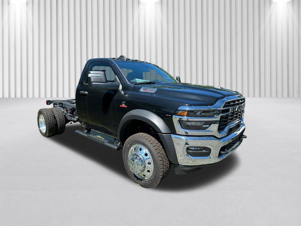 New 2026 RAM 5500 Tradesman w/ Chrome Appearance Group AWD/4WD image 2