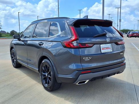 Used 2025 Honda CR-V Sport image 2