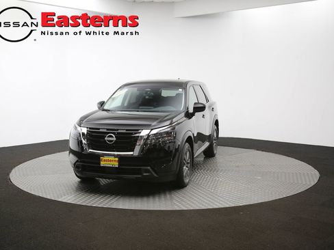 Used 2025 Nissan Pathfinder S image 76