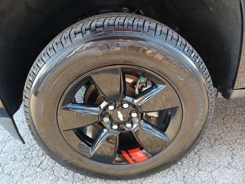 Used 2021 Chevrolet Colorado LT w/ Redline Special Edition image 57