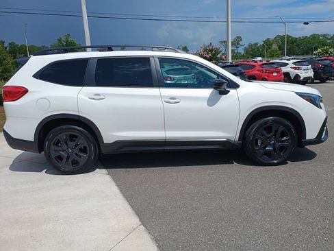 Certified 2025 Subaru Ascent Onyx Edition AWD/4WD image 4