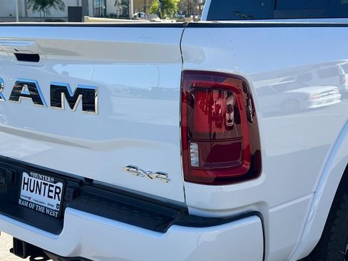 New 2026 RAM 2500 Limited AWD/4WD image 19