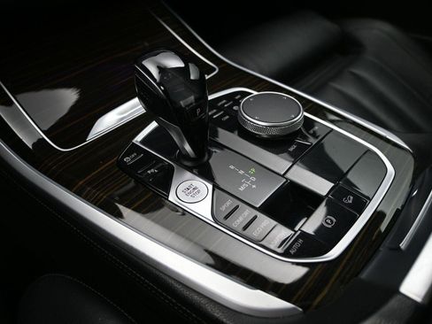 Used 2021 BMW X5 xDrive40i w/ Premium Package image 6