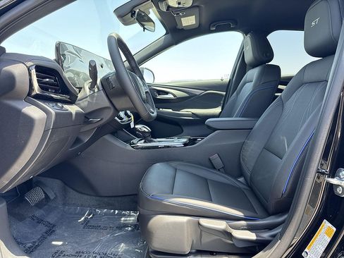 New 2026 Buick Envista Sport Touring w/ Convenience II Package FWD image 21