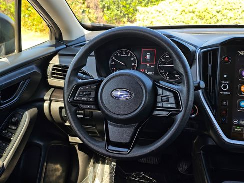 Used 2025 Subaru Crosstrek 2.0i Premium AWD/4WD image 22