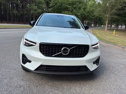 New 2026 Volvo XC40 B5 Plus w/ Protection Package Premier AWD/4WD image 3
