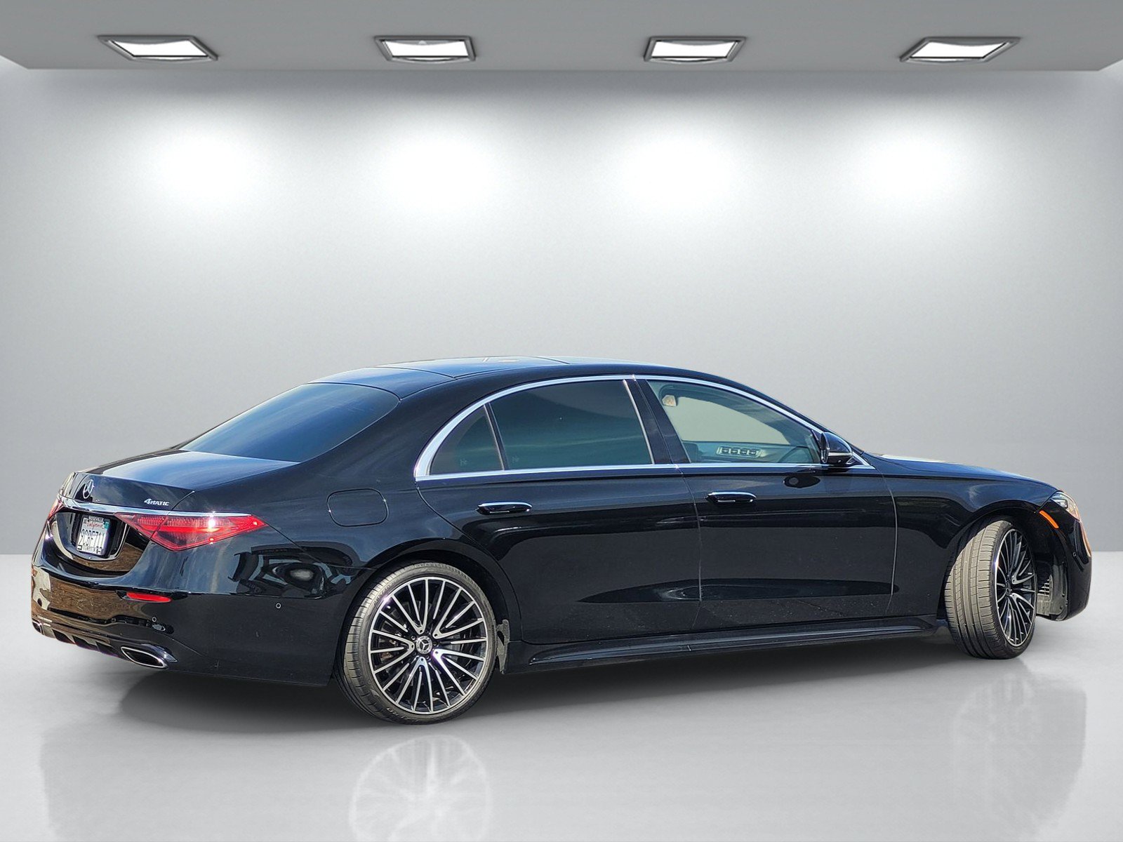 Used 2022 Mercedes-Benz S 580 4MATIC Sedan image 4
