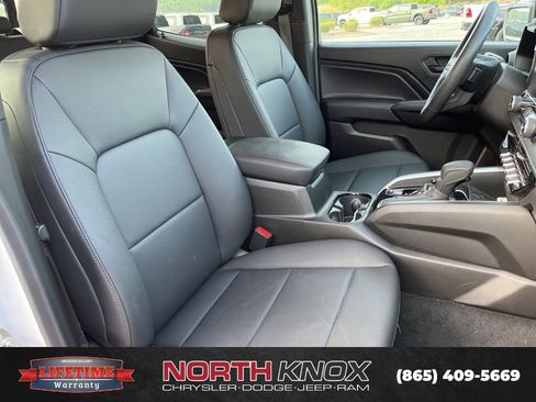 Used 2025 Chevrolet Colorado W/T w/ Advanced Trailering Package image 11