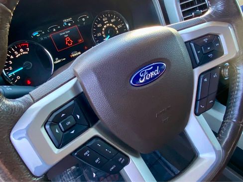 Used 2020 Ford F150 King Ranch w/ Technology Package image 41
