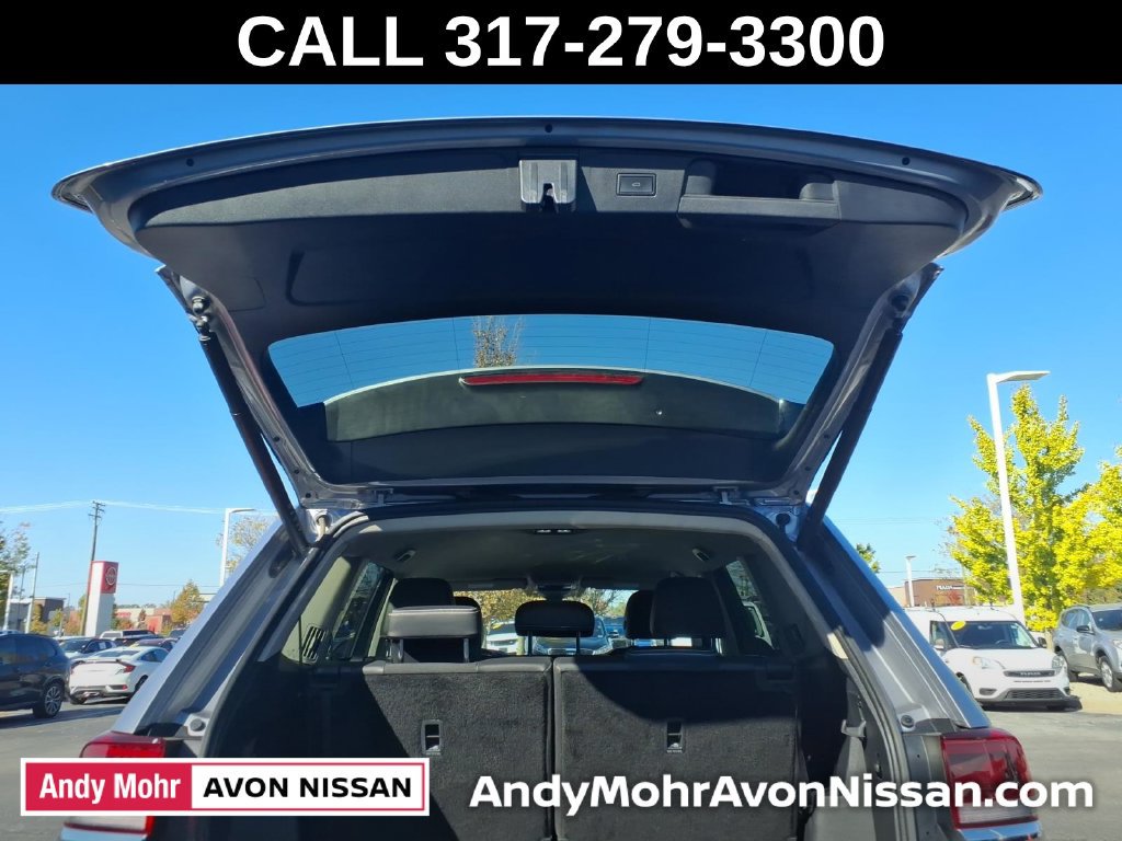 Used 2024 Volkswagen Atlas SE AWD/4WD image 10