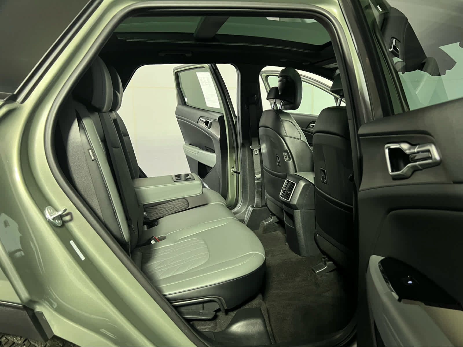Used 2025 Kia Sportage X-Pro Prestige AWD/4WD image 28