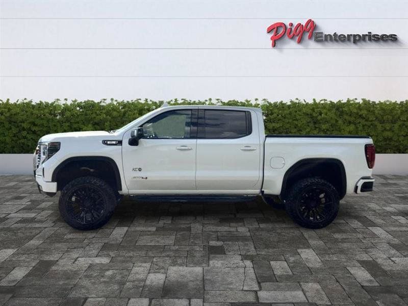 Used 2022 GMC Sierra 1500 AT4 w/ AT4 Preferred Package AWD/4WD image 4