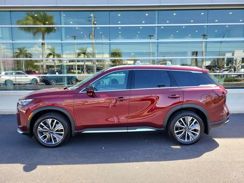 Certified 2026 INFINITI QX60 Luxe w/ Cargo Package image 7