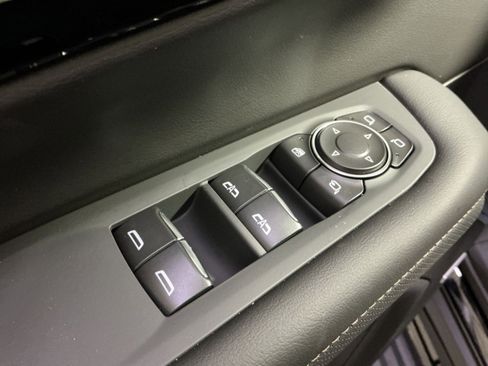 New 2026 Chevrolet Suburban High Country image 23