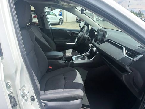Used 2019 Toyota RAV4 XLE w/ Convenience Package AWD/4WD image 38