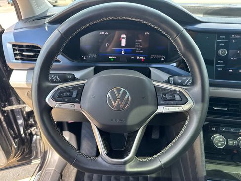 Used 2024 Volkswagen Taos SE AWD/4WD image 22