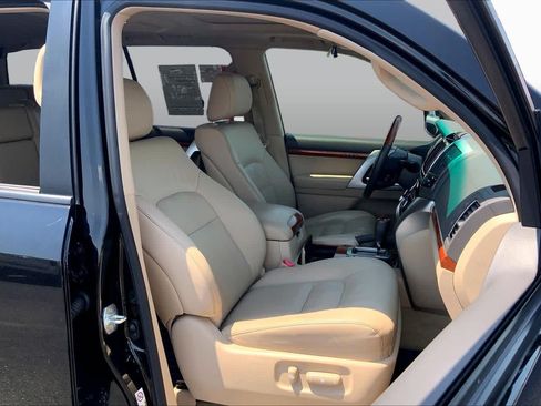 Used 2013 Toyota Land Cruiser AWD/4WD image 9