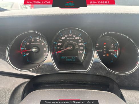 Used 2010 Ford Taurus Limited FWD image 9