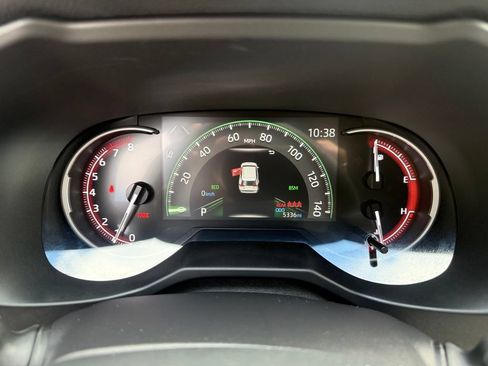 Used 2025 Toyota RAV4 XLE w/ Convenience Package AWD/4WD image 32