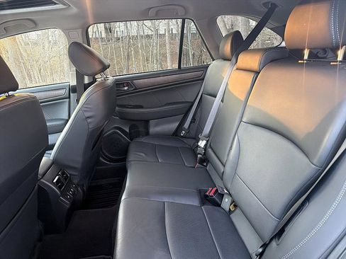 Used 2019 Subaru Outback 2.5i Limited image 12