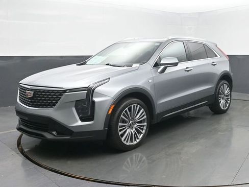 Used 2024 Cadillac XT4 Premium Luxury FWD image 1