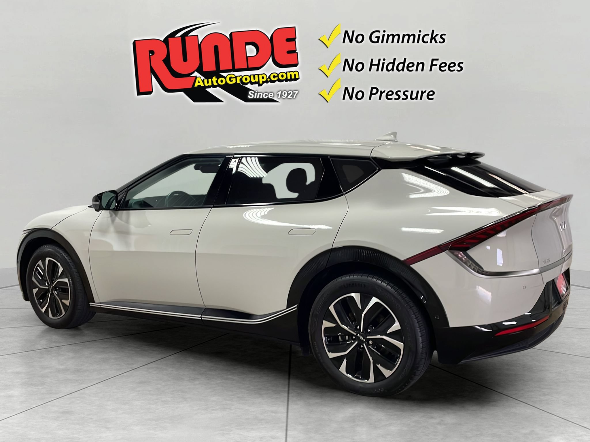 Used 2023 Kia EV6 Wind w/ Wind Technology Package AWD/4WD image 4