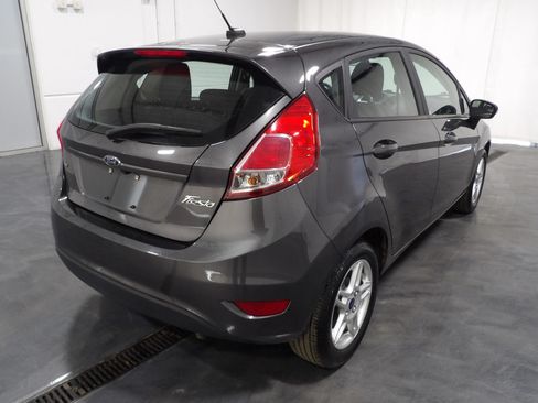 Used 2018 Ford Fiesta SE w/ Equipment Group 201A FWD image 4