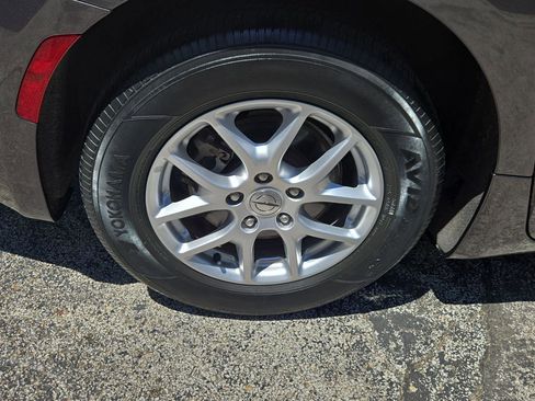 Used 2023 Chrysler Pacifica Touring-L FWD image 29