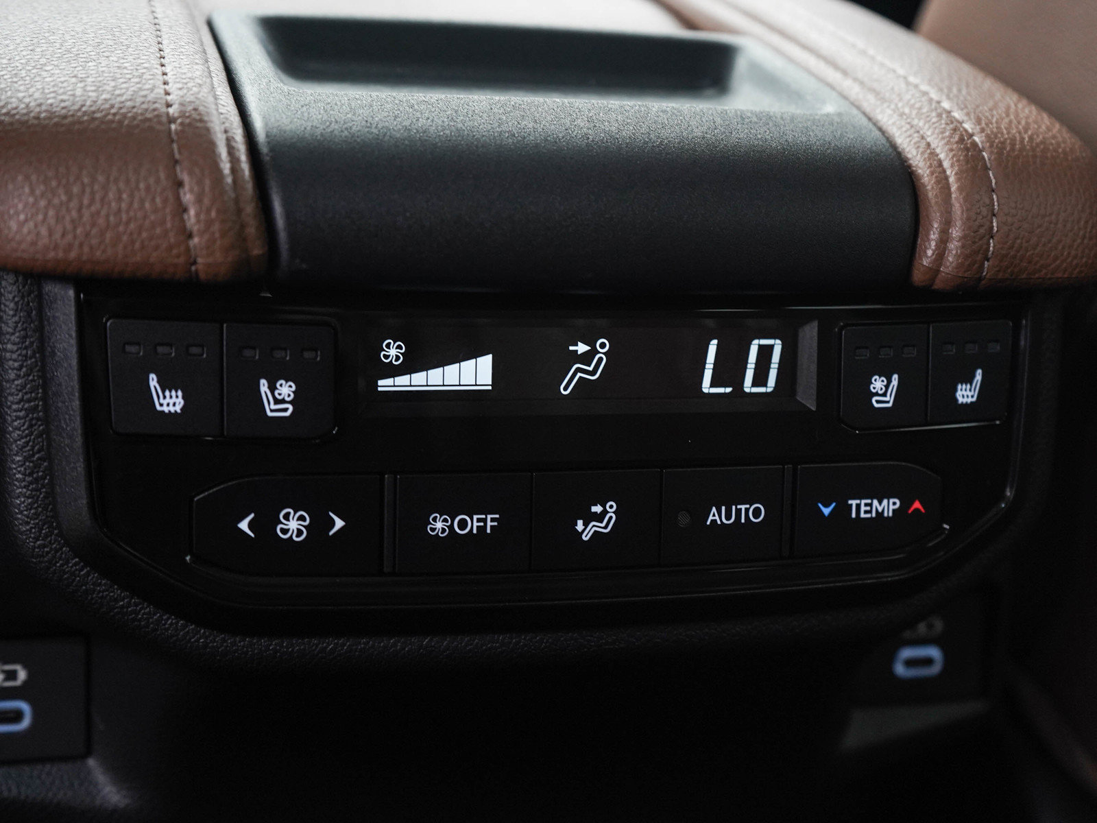 Used 2026 Toyota Grand Highlander AWD Hybrid image 17