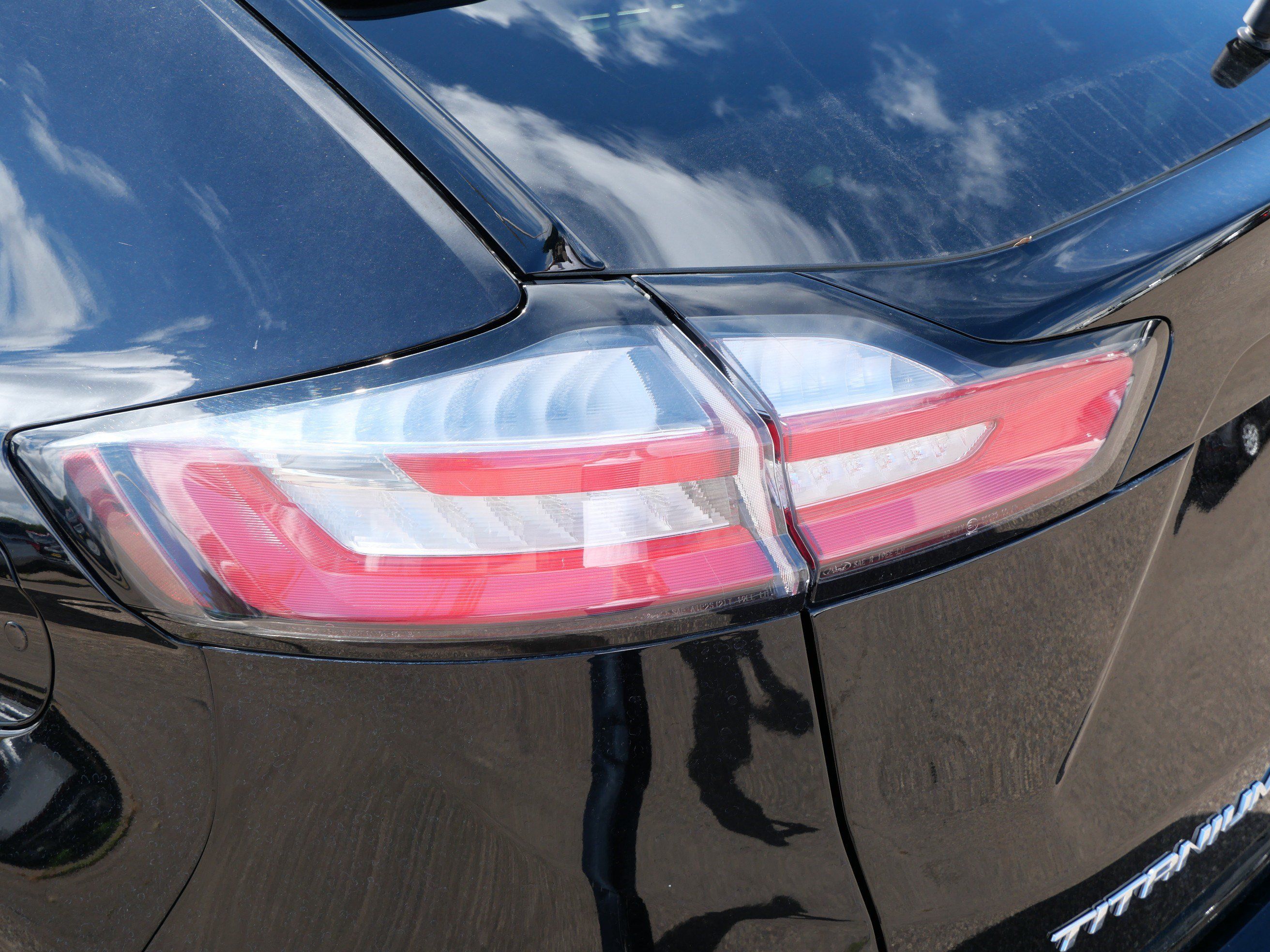 Certified 2024 Ford Edge Titanium AWD/4WD image 17