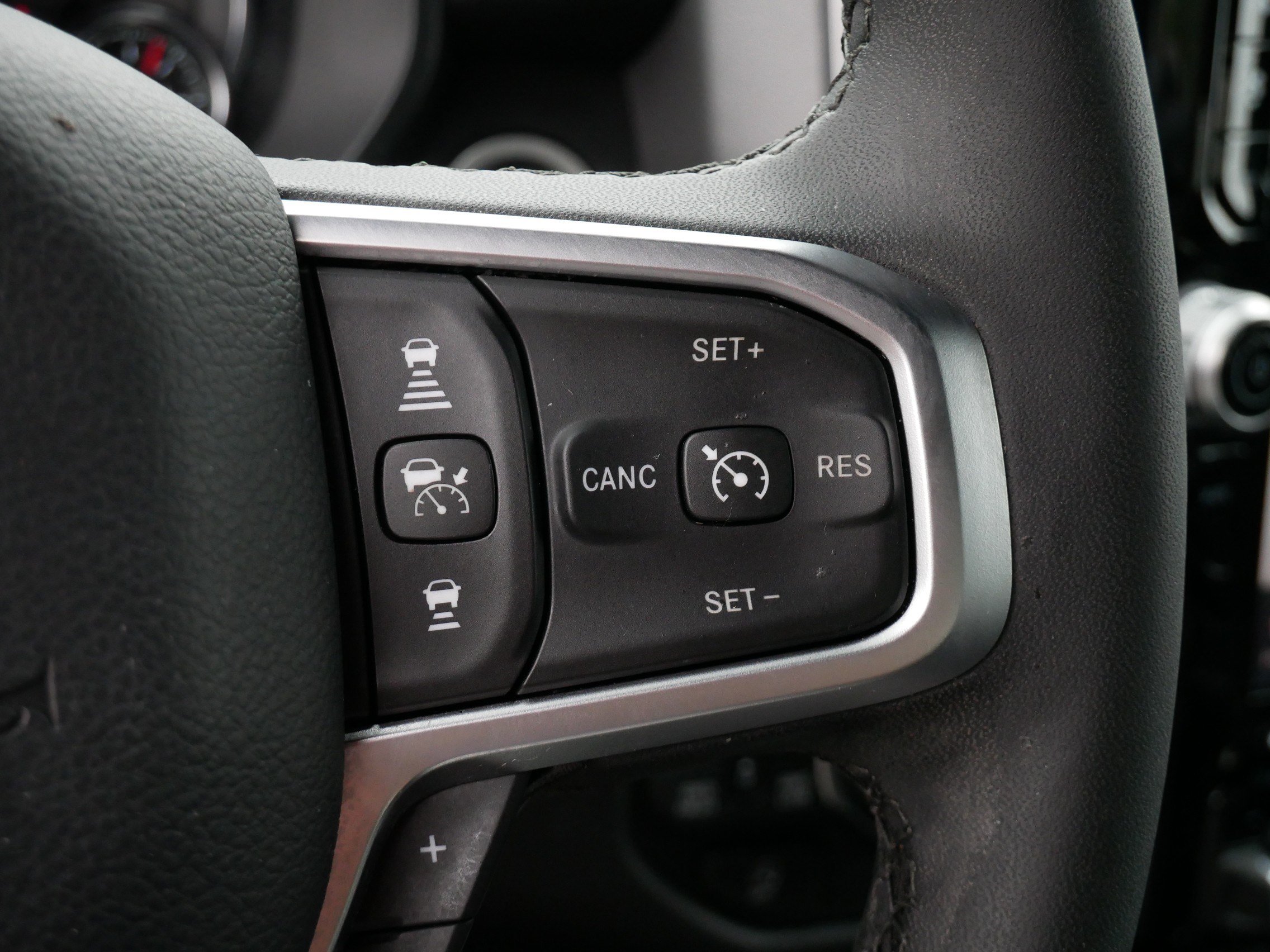 Used 2025 RAM 1500 Big Horn AWD/4WD image 25