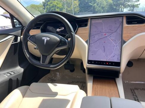 Used 2018 Tesla Model S 100D AWD/4WD image 15
