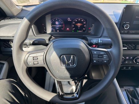 Used 2025 Honda Accord SE image 13