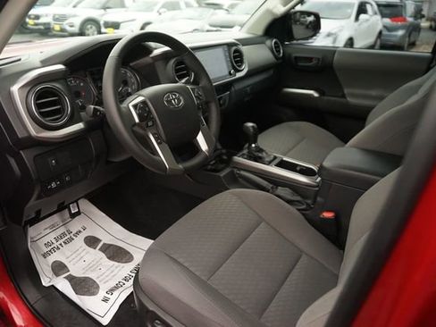 Used 2021 Toyota Tacoma SR5 RWD image 8