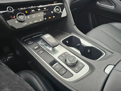 Certified 2023 INFINITI QX60 Luxe w/ Vision Package image 38