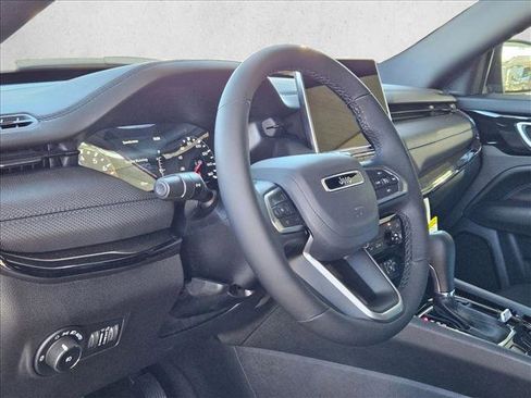 New 2026 Jeep Compass Latitude AWD/4WD image 3