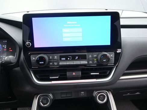 New 2026 Toyota Grand Highlander FWD image 6