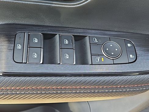 New 2026 Nissan Kicks SR w/ SR Premium Package FWD image 27