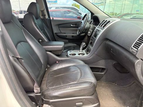 Used 2010 GMC Acadia SLT AWD/4WD image 13