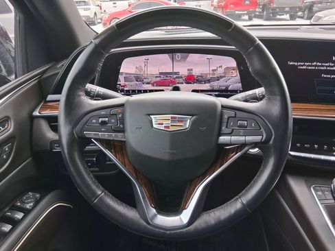 Used 2022 Cadillac Escalade ESV Premium Luxury w/ Performance Package image 14