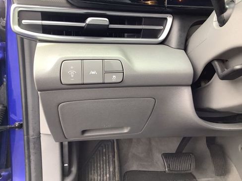 Used 2023 Hyundai Elantra SEL w/ Convenience Package image 15