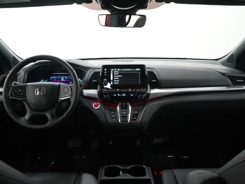 Used 2024 Honda Odyssey Sport image 18