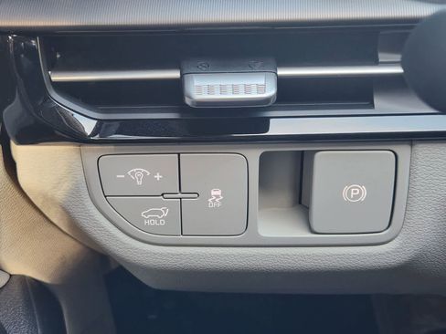 New 2026 Kia Sportage EX FWD image 19