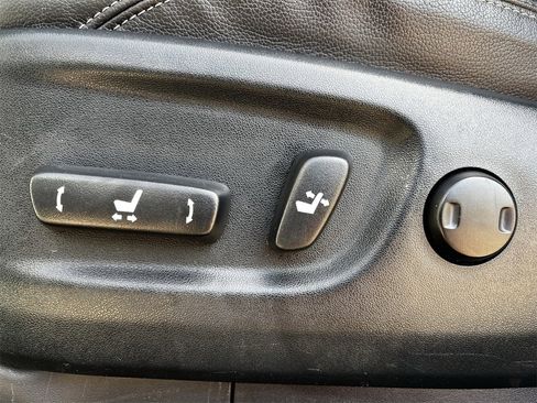 Used 2021 Toyota 4Runner Limited image 24