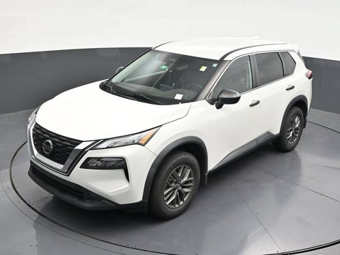 Used 2021 Nissan Rogue S FWD image 15