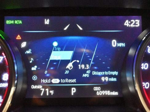 Used 2019 Toyota Camry XSE FWD image 8