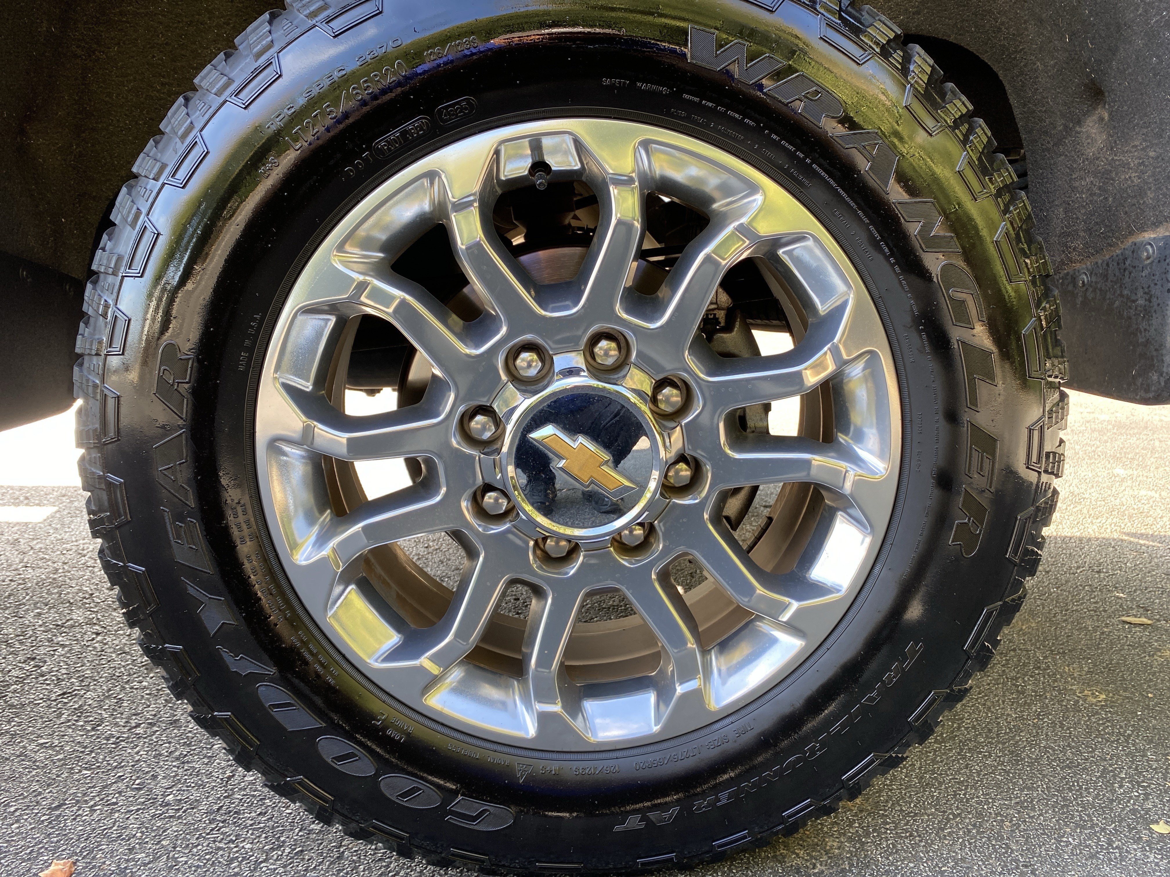 Used 2024 Chevrolet Silverado 2500 LTZ w/ LTZ Plus Package AWD/4WD image 47