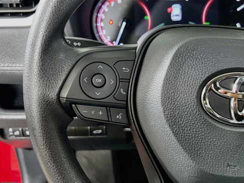Used 2025 Toyota RAV4 XLE w/ Convenience Package FWD image 19