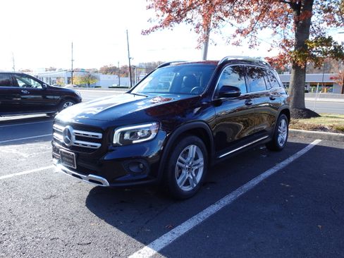 Certified 2022 Mercedes-Benz GLB 250 4MATIC image 3