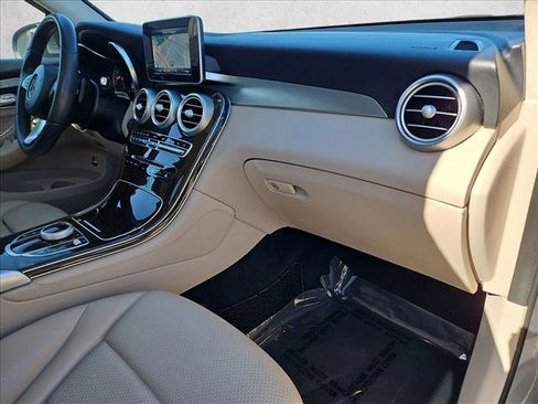 Used 2017 Mercedes-Benz GLC 300 image 24